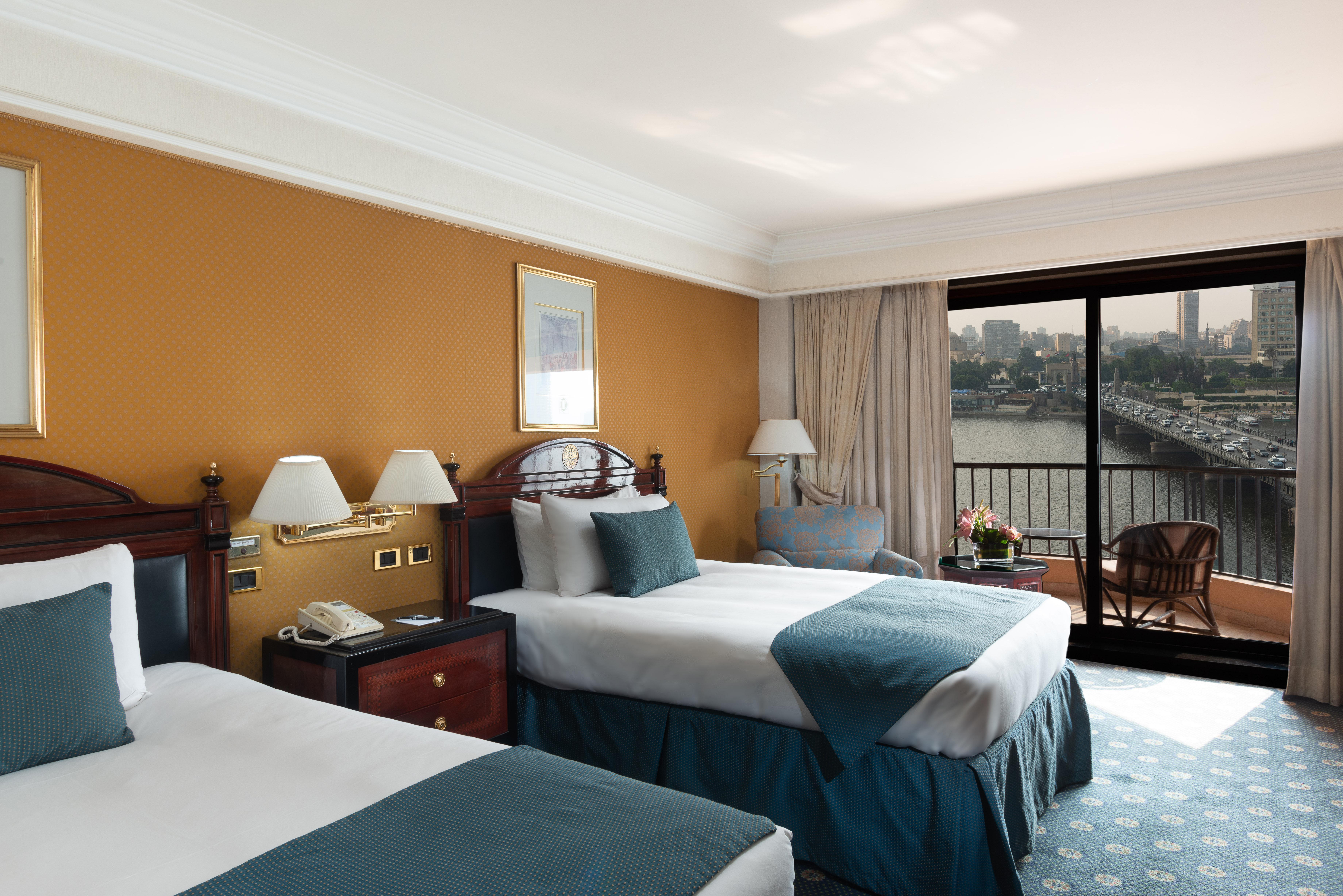 فندق إنتركونتيننتال سميراميس القاهرة المظهر الخارجي الصورة A room at the InterContinental Santiago