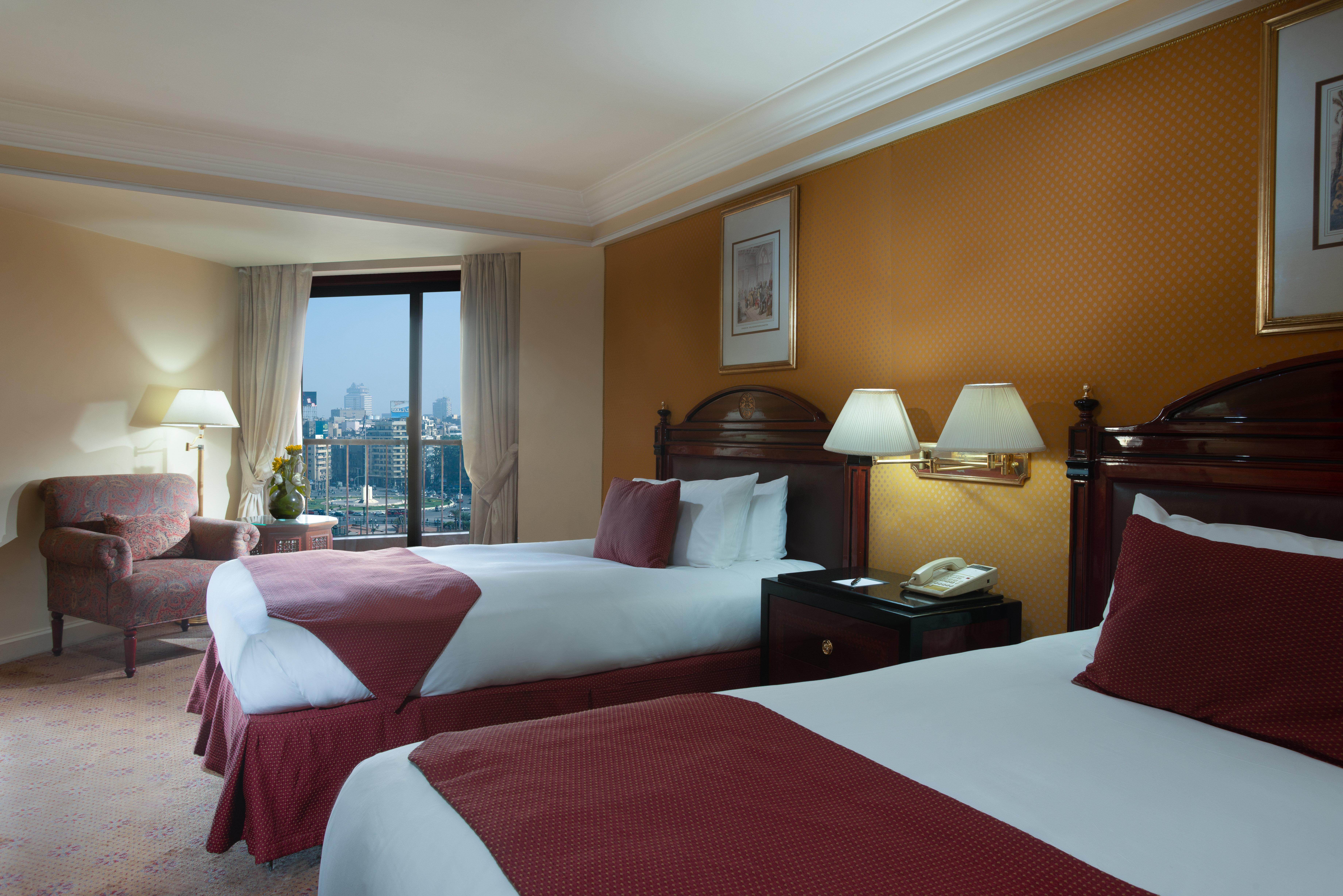 فندق إنتركونتيننتال سميراميس القاهرة المظهر الخارجي الصورة A guest room at the Sheraton San Francisco
