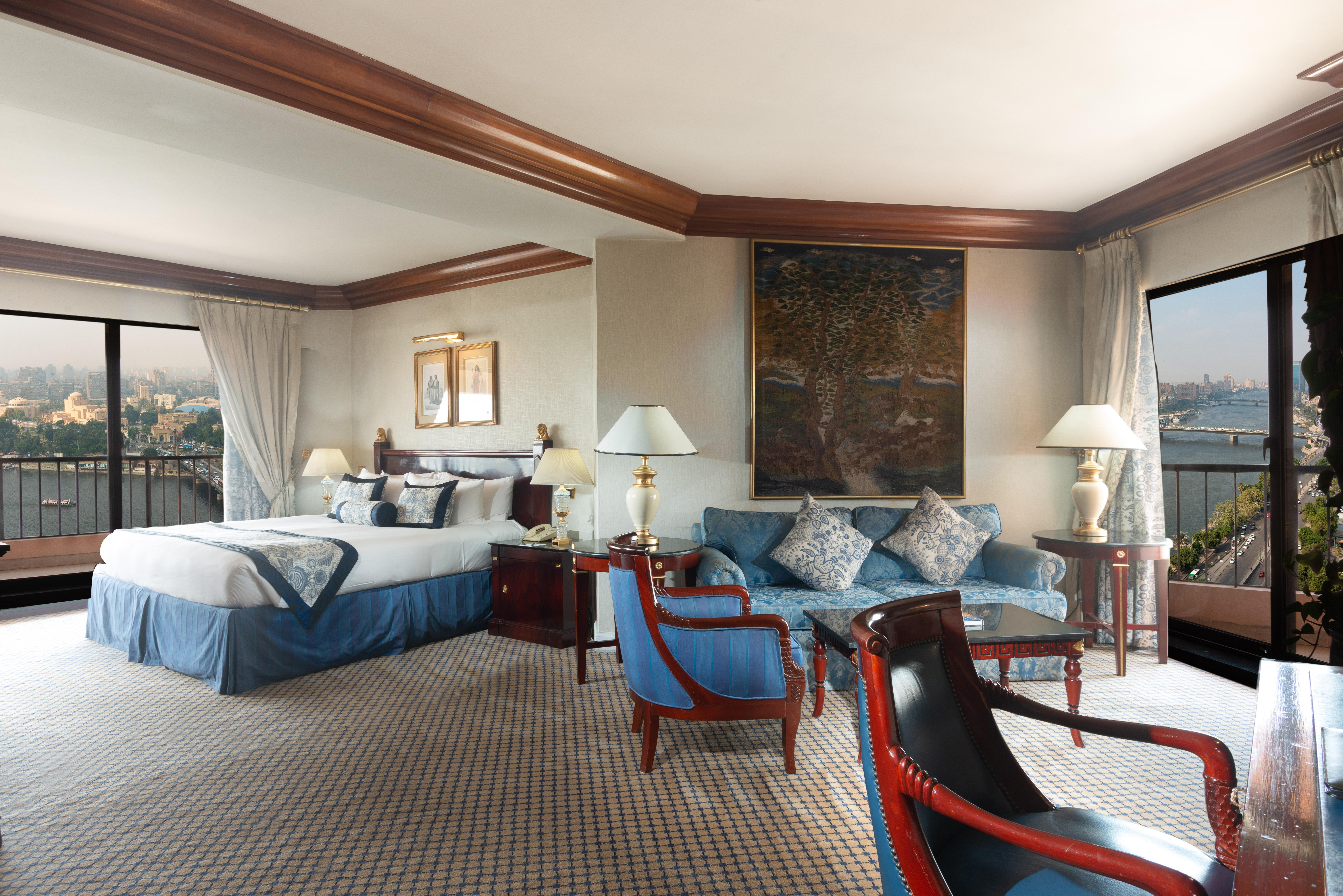 فندق إنتركونتيننتال سميراميس القاهرة المظهر الخارجي الصورة A suite at the Four Seasons Hotel, Cairo