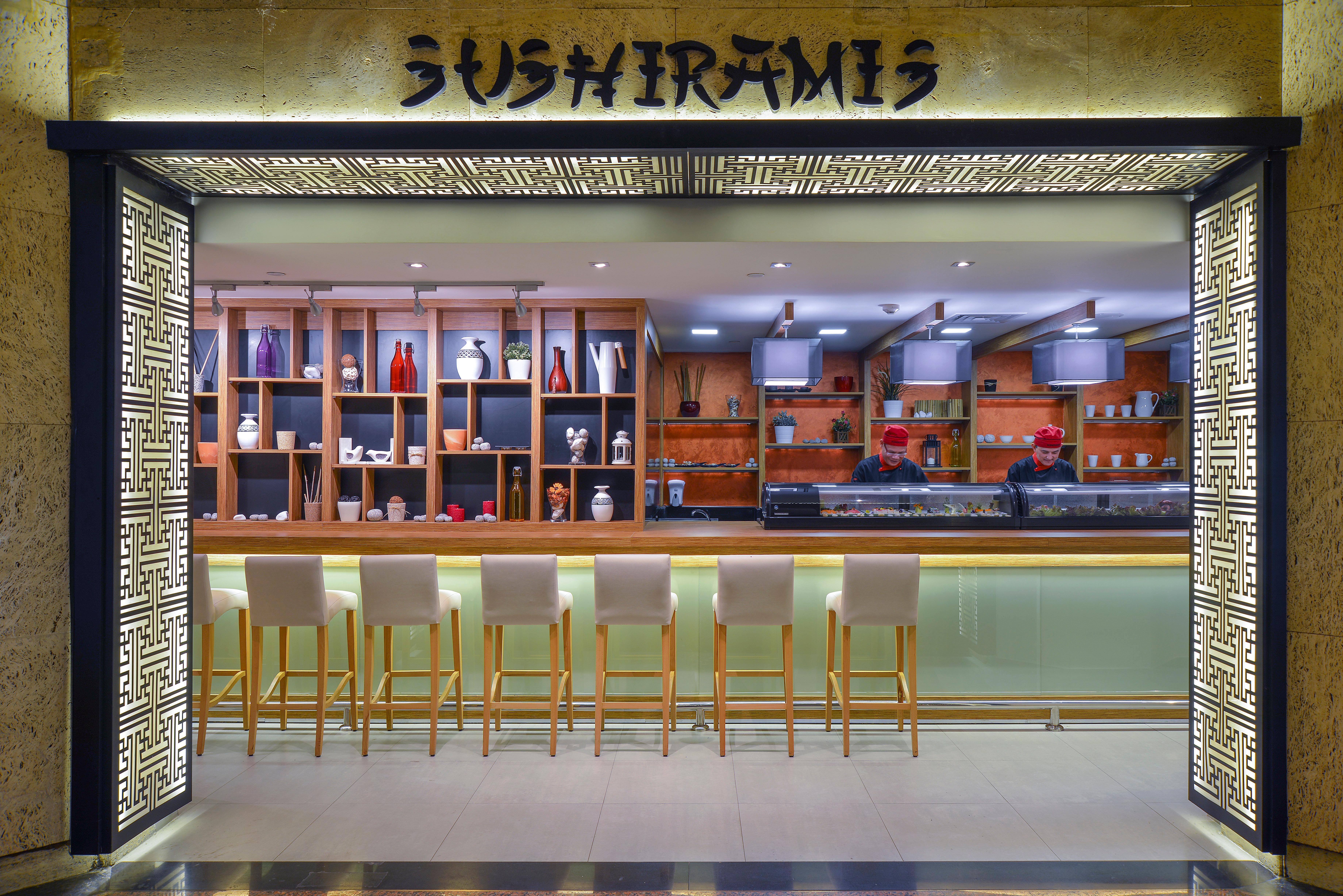 فندق إنتركونتيننتال سميراميس القاهرة المظهر الخارجي الصورة Sushi Train